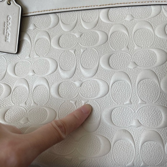 Coach Cream Shoulder Bag - Picture 5 of 16
